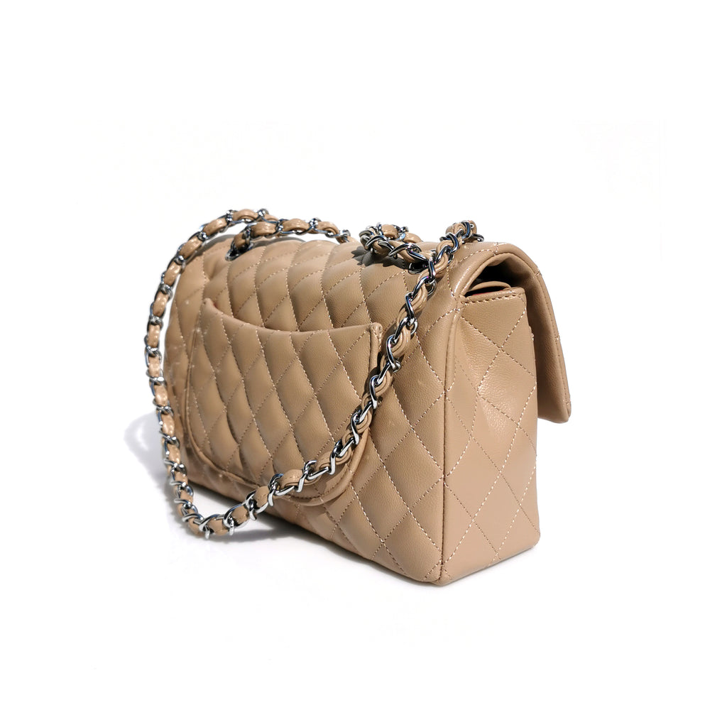 Patted chain bag