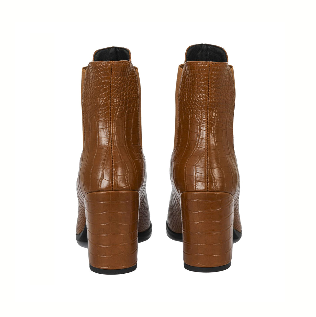 Dylan croc-embossed block heel chelsea boots | A668C
