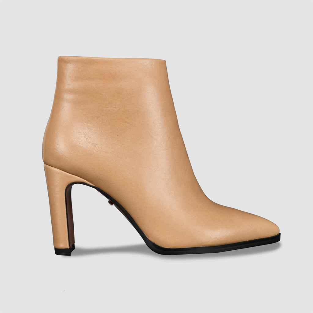 FAY pointed ankle-high